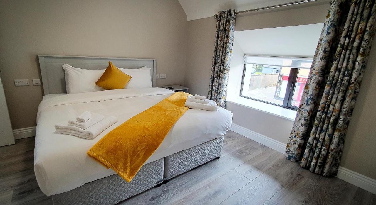 The Leitrim Inn And Blueway Lodge County Leitrim Экстерьер фото