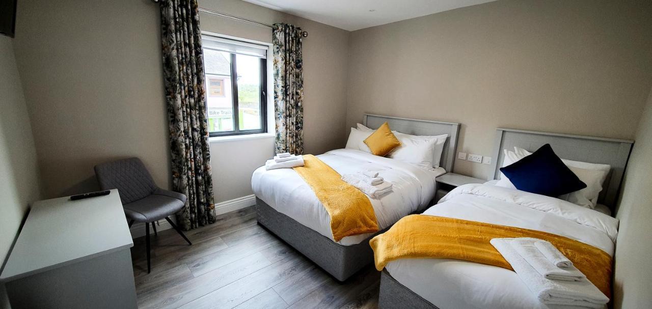 The Leitrim Inn And Blueway Lodge County Leitrim Экстерьер фото