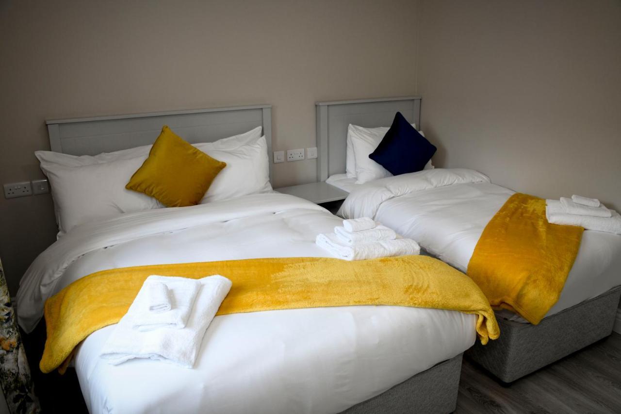The Leitrim Inn And Blueway Lodge County Leitrim Экстерьер фото